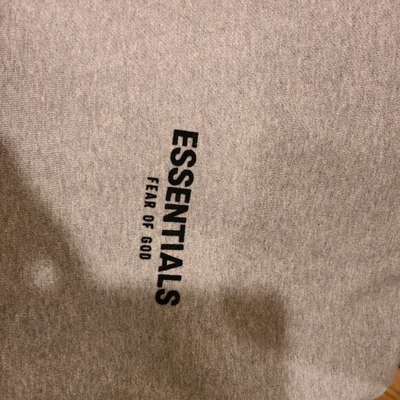Essentials hoodie - Picture 4 of 5